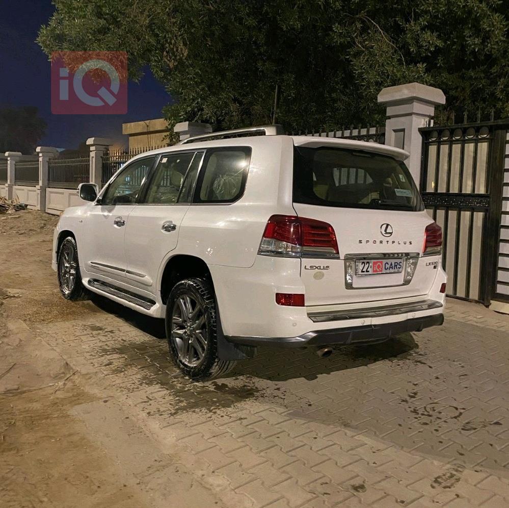 Lexus LX